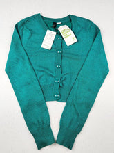 Buy online pre-used pre-loved 100% authentic & Original branded H&M (KWG-5320) available in Pakistan. Top international brands avilable.